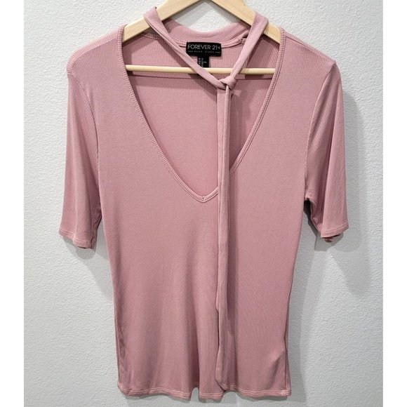 Women's Forever 21 Plus Mauve Pink Low V-neck Top, Size 1X - Picture 1 of 5